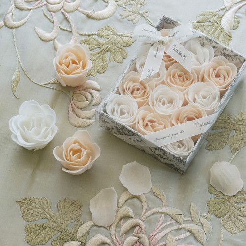 Set of 12 roses in white and nude soap sheets - Rose Scent