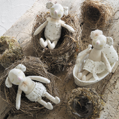 Lucio Mouse and His Moses Basket Lucio Mouse and His Moses Basket