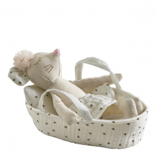Little Mouse Lili and Her Basket