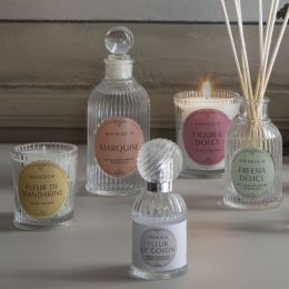 Bougie parfumée Les Intemporelles 145 g - Cœur d'Ambre