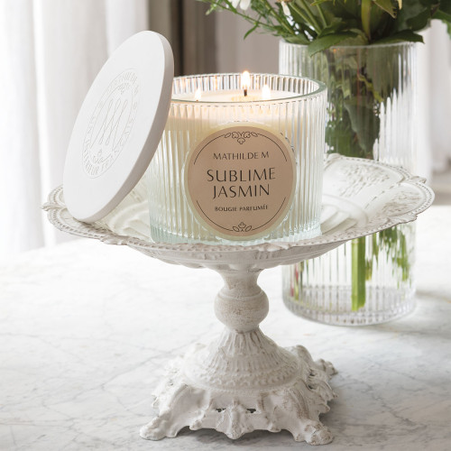Bougie parfumée Les Intemporelles 400 g - Douceur d'Ambre Bougie parfumée Les Intemporelles 400 g - Douceur d'Ambre