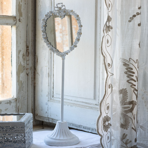 Miroir sur pied Cœur en métal blanchi