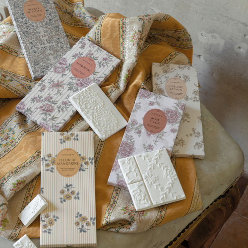 Scented Tablet Wardrobe Secret - Cashmere Wood Scented Tablet Wardrobe Secret - Cashmere Wood