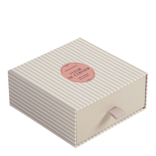 Décor parfumé Grand Cœur brodé - Fleur de Cerisier