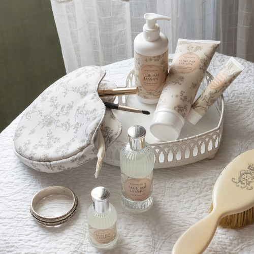 Set of 2 Heart Metal Trays